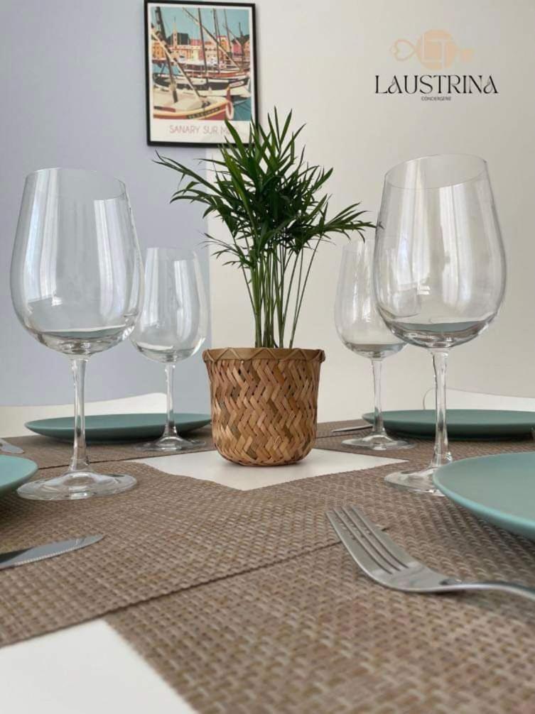 Apartment T2 Confort Et Moderne, Climatise Avec Balcon Et Parking, A 10 Min Du Port Et De La